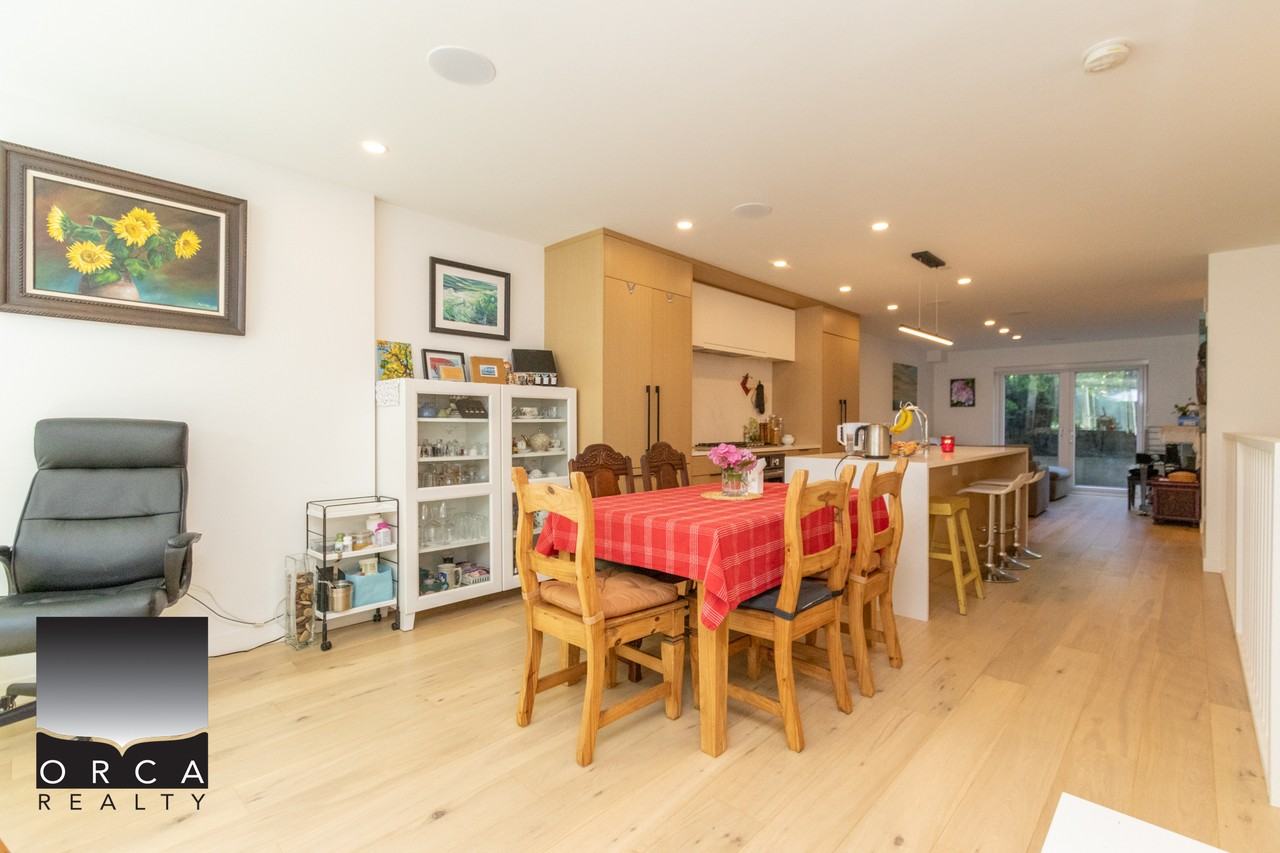 649 3rd St E - Photo 5 of 23