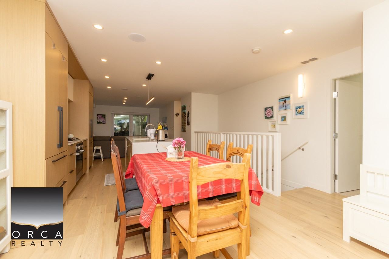 649 3rd St E - Photo 6 of 23