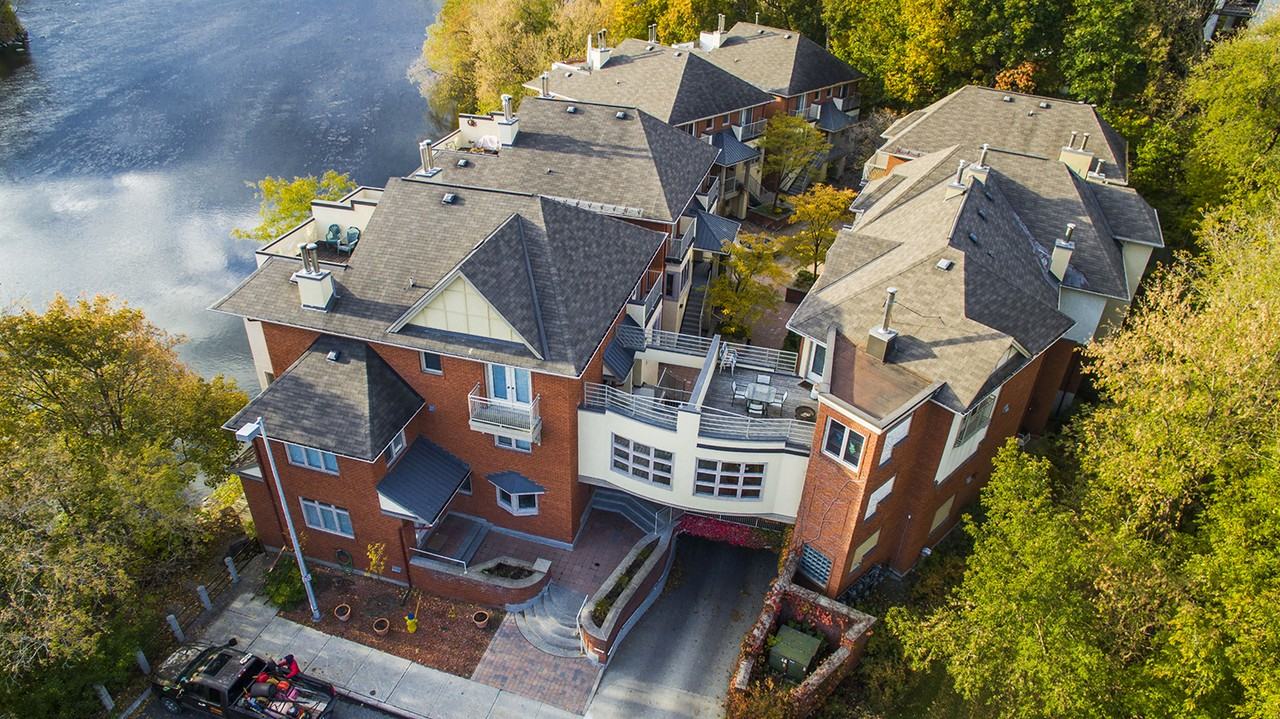 250 Fountain Pl - Photo 2 of 20