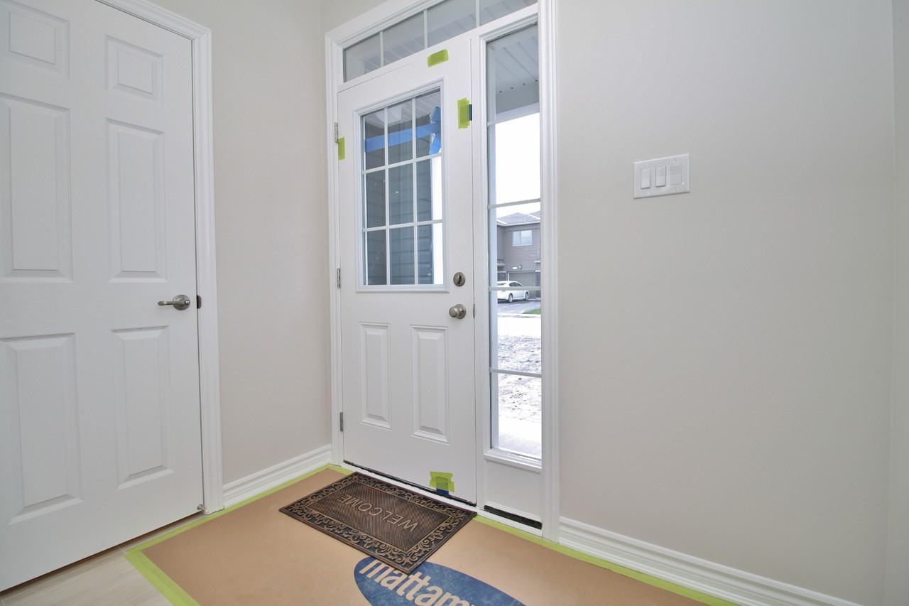 137 Lanceleaf Way - Photo 2 of 30