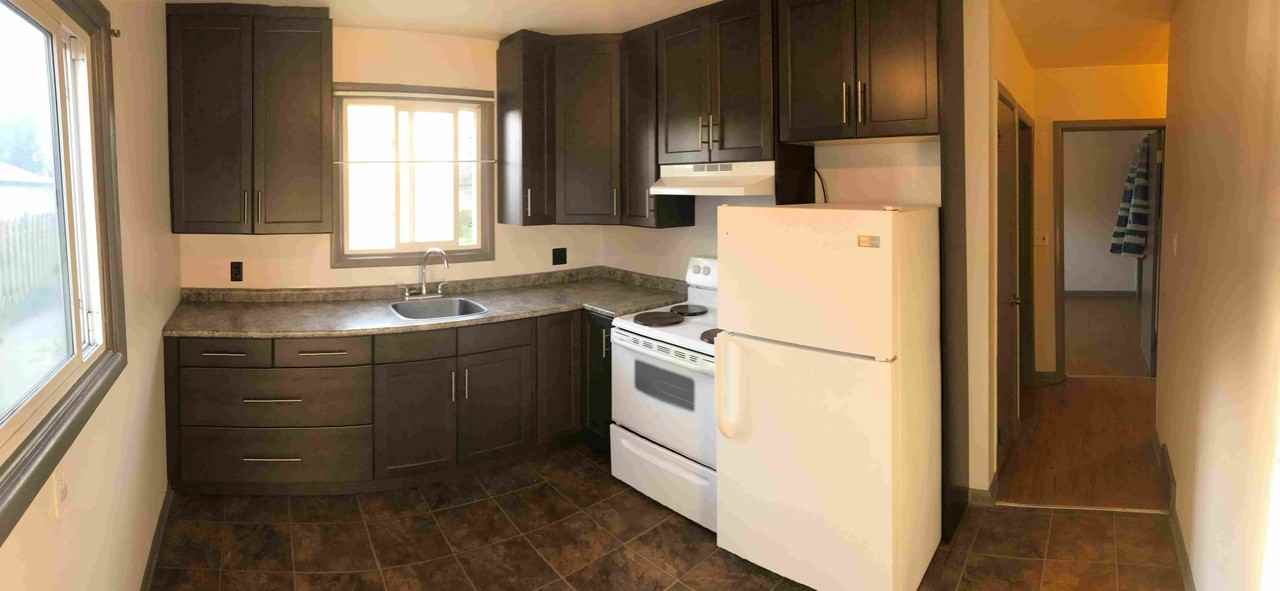 87 Elmwood Rd - Photo 3 of 11