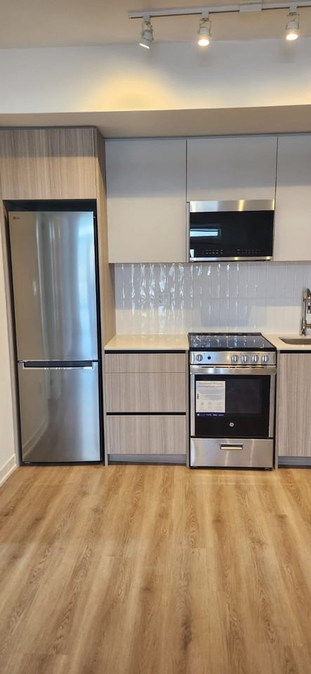 30 All Nations Dr - Photo 7 of 20