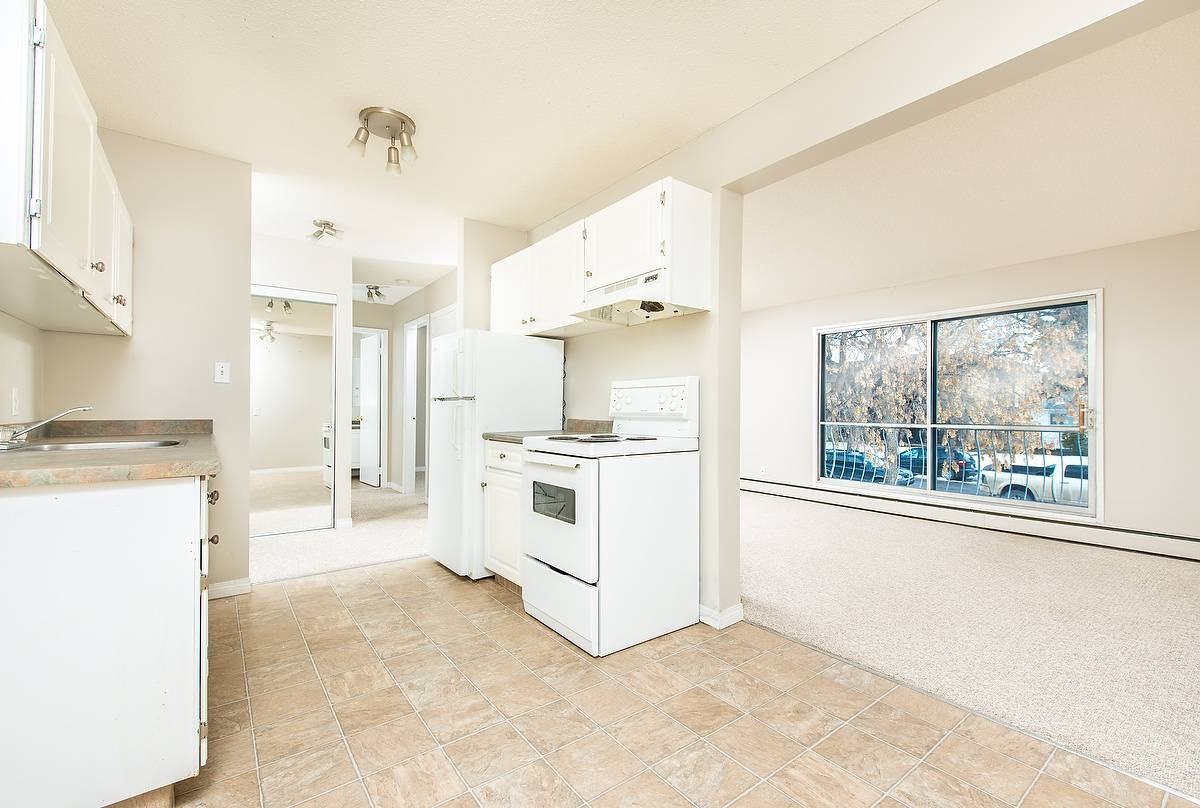 Barcelona Apartments - Photo 6 of 14