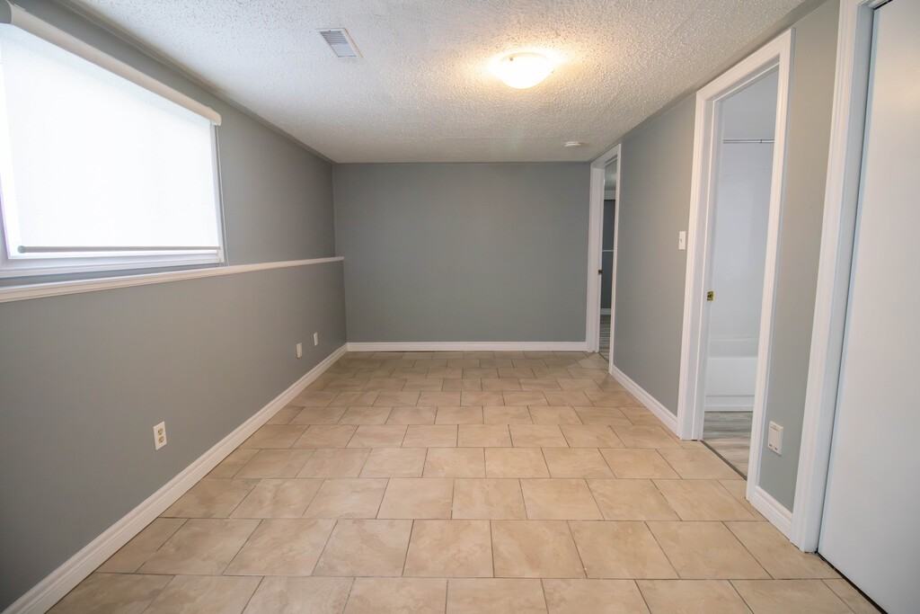 806 Wright St Lowr - Photo 2 of 17