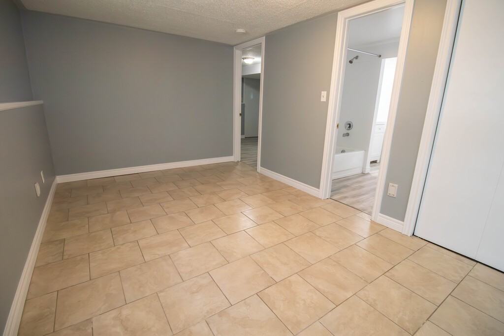 806 Wright St Lowr - Photo 3 of 17