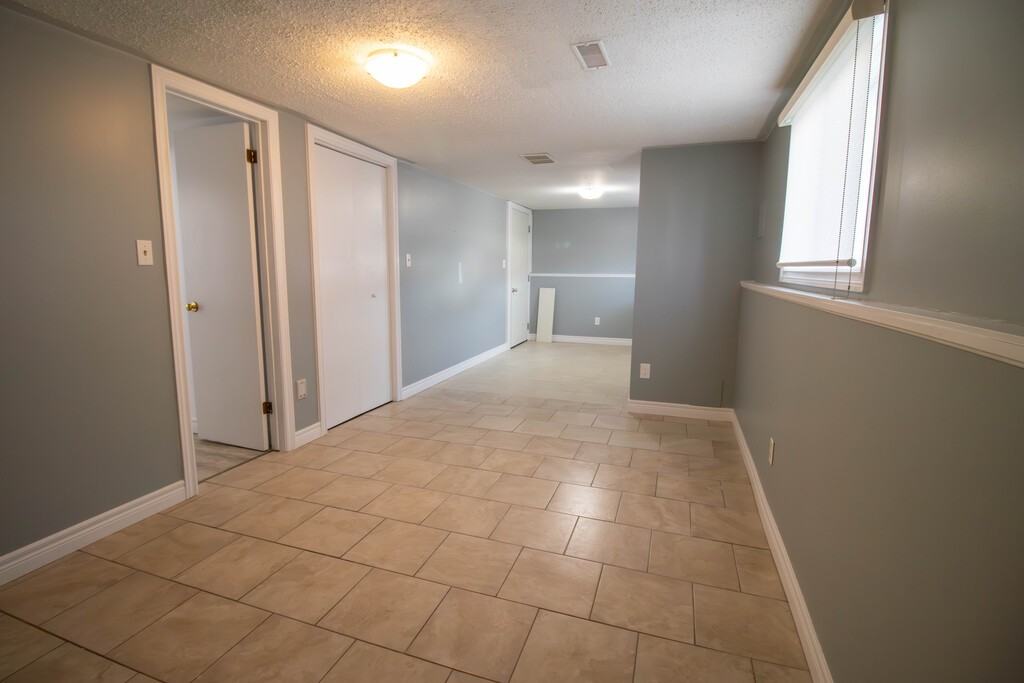 806 Wright St Lowr - Photo 4 of 17