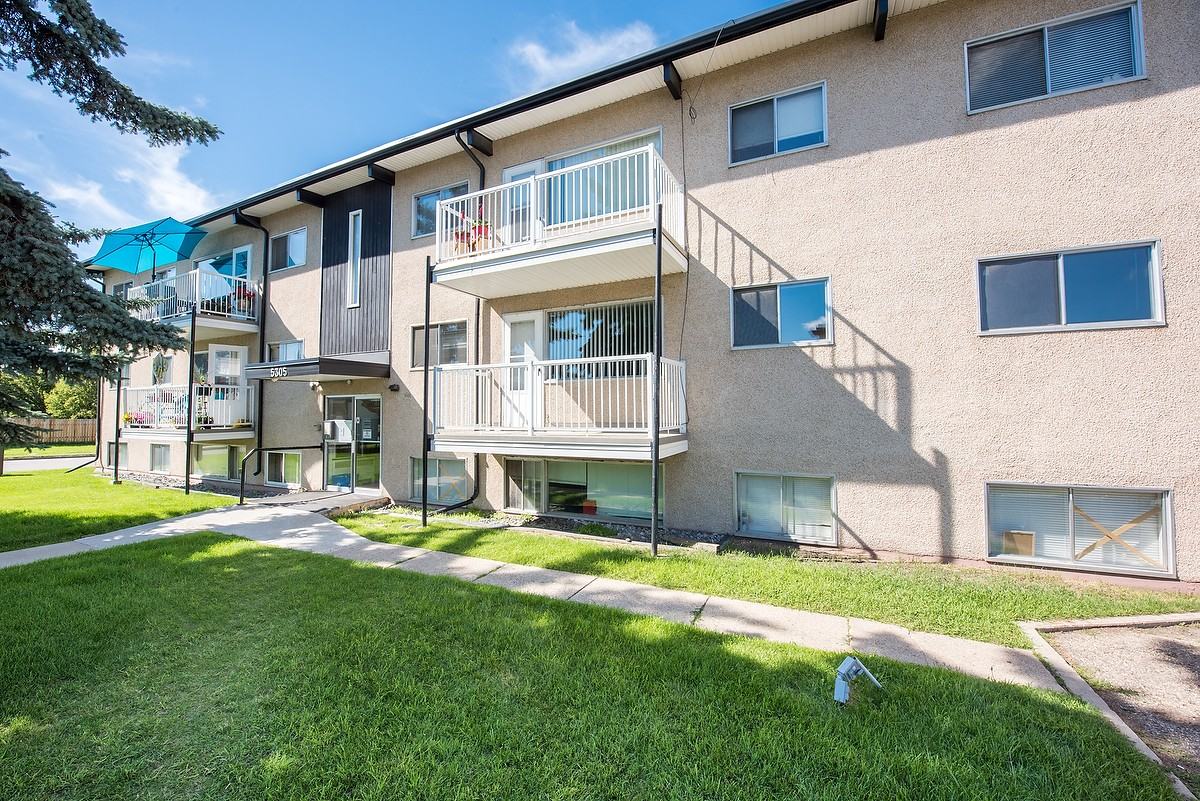 Plaza Apartments - Photo 4 of 35