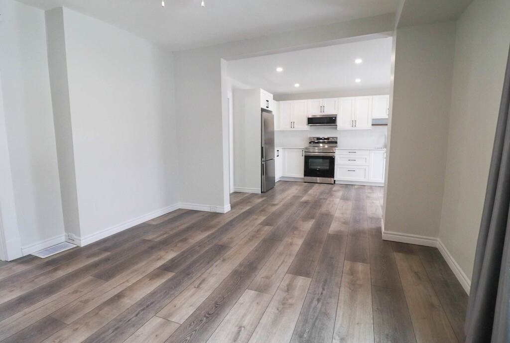 161 Louth St - Photo 3 of 15