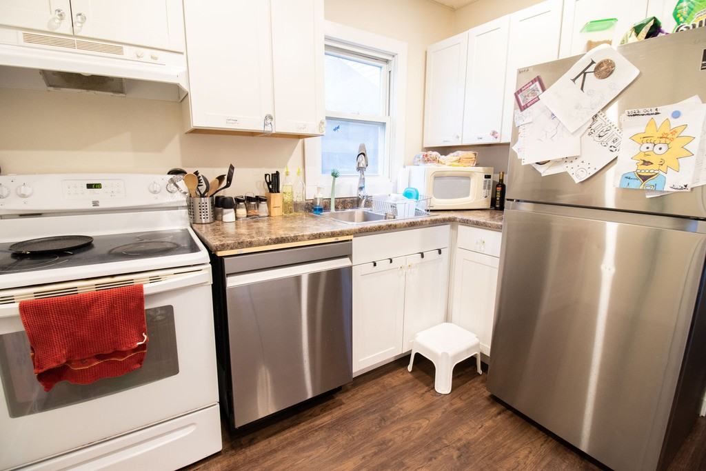 123 Lake St - Photo 2 of 13