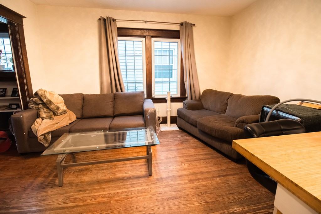 123 Lake St - Photo 4 of 13