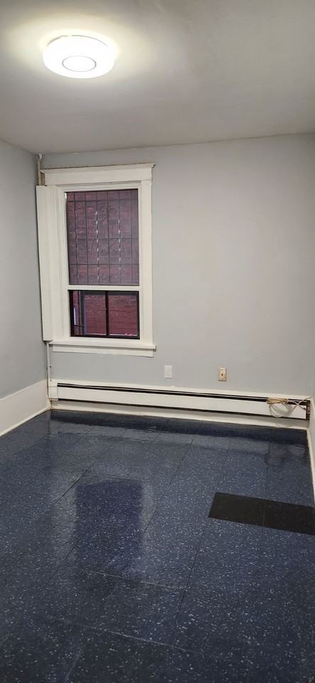 19 Westinghouse Ave Unit 2 - Photo 7 of 19