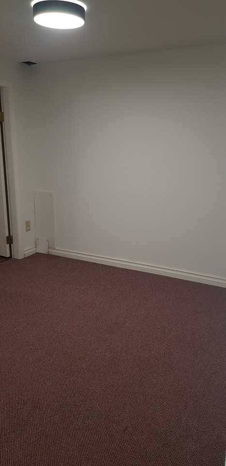 1370 Charter Hill Dr - Photo 3 of 8