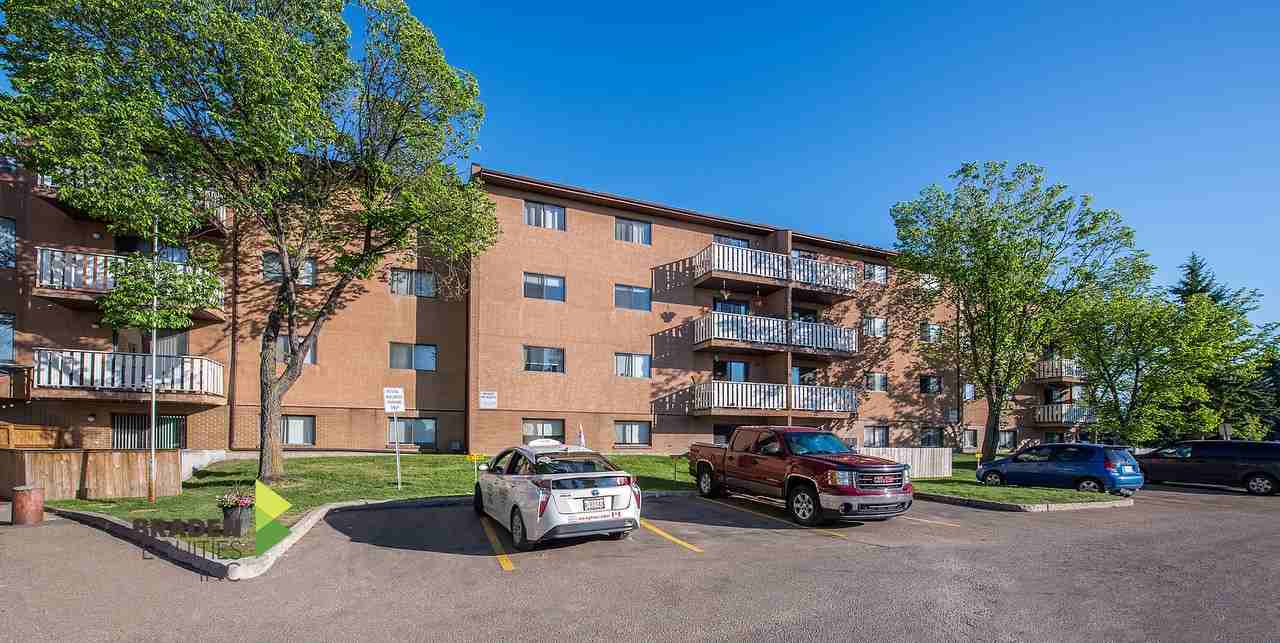 Castle Harbour - Photo 5 of 33