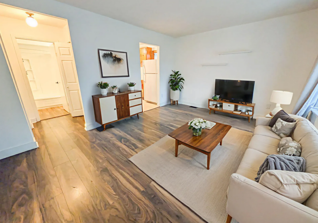 13 Doncaster Blvd - Photo 2 of 20