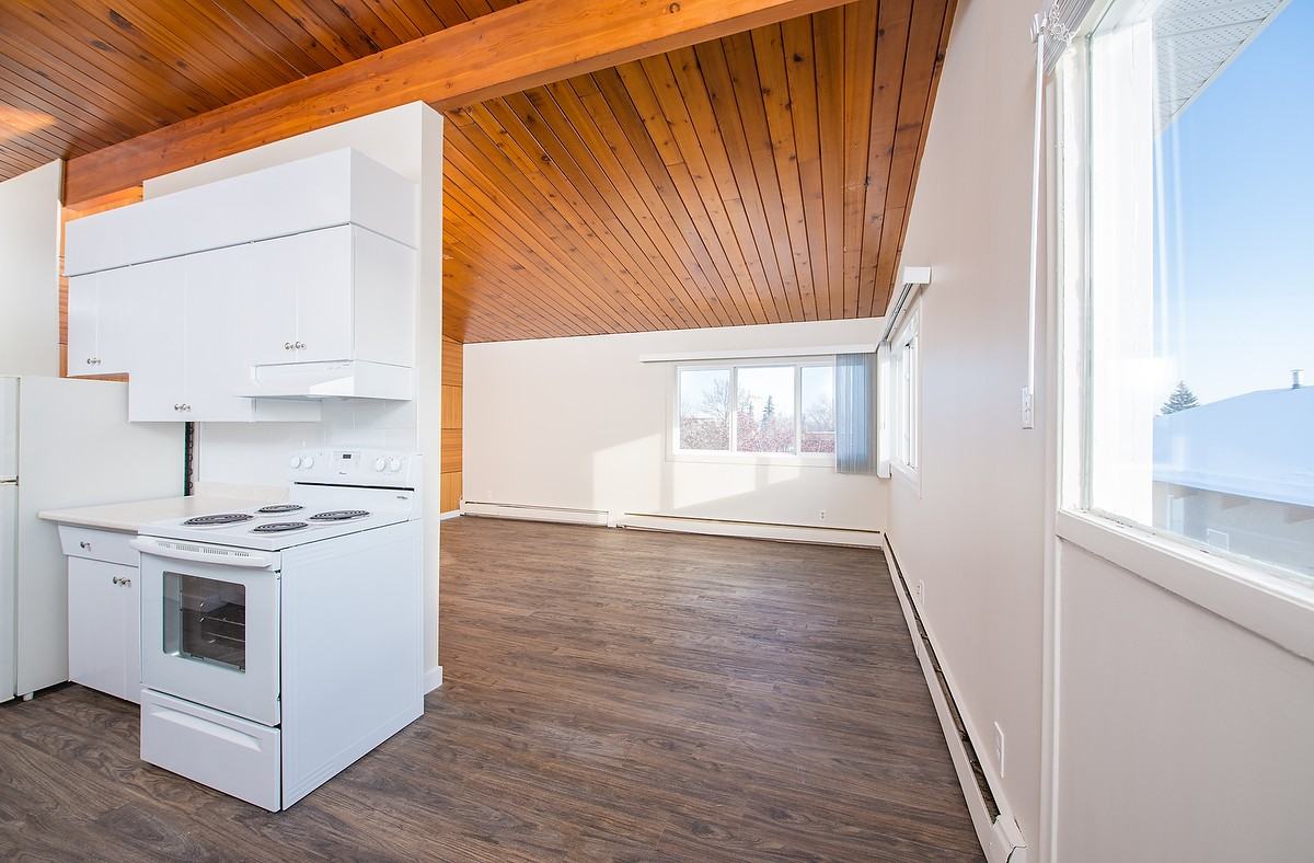 The Royal - Photo 6 of 46