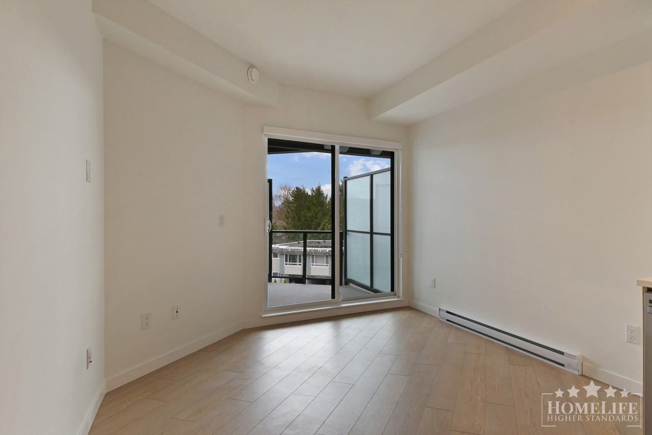 20695 Eastleigh Cres - Photo 2 of 21