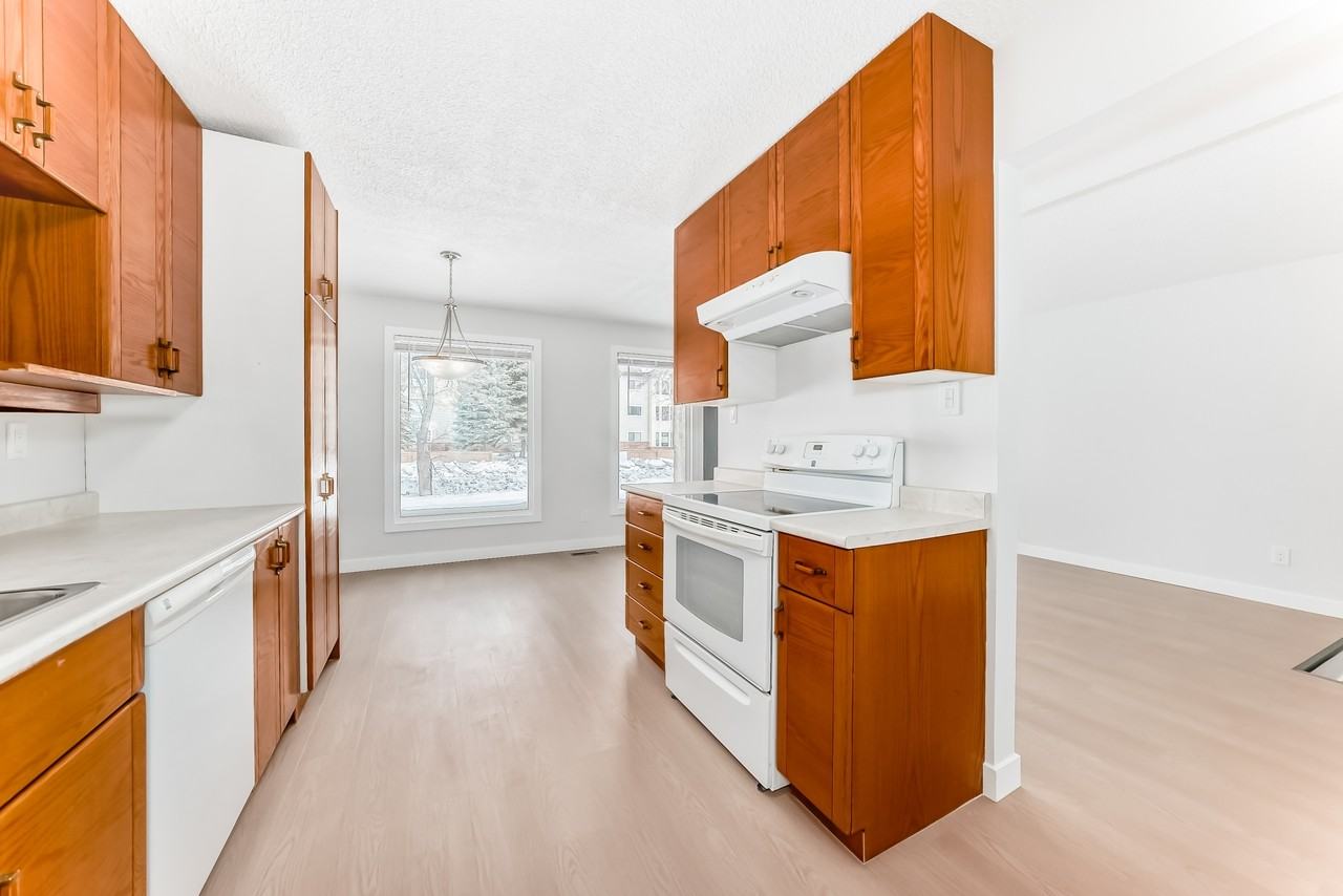 772 Kimberly Ave - Photo 3 of 23