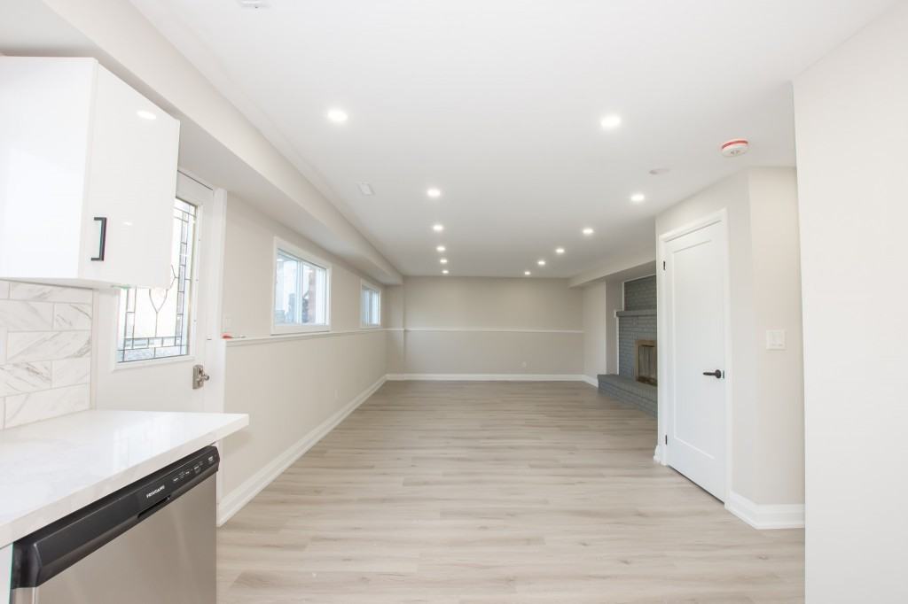 78 Wiltshire Blvd - Photo 5 of 16