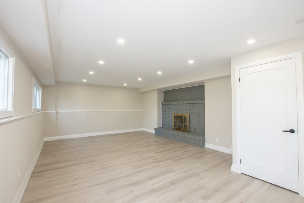 78 Wiltshire Blvd - Photo 6 of 16