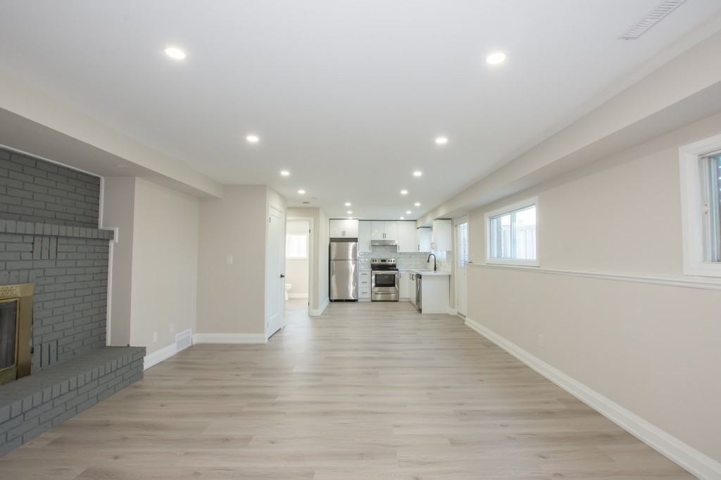 78 Wiltshire Blvd - Photo 6 of 19
