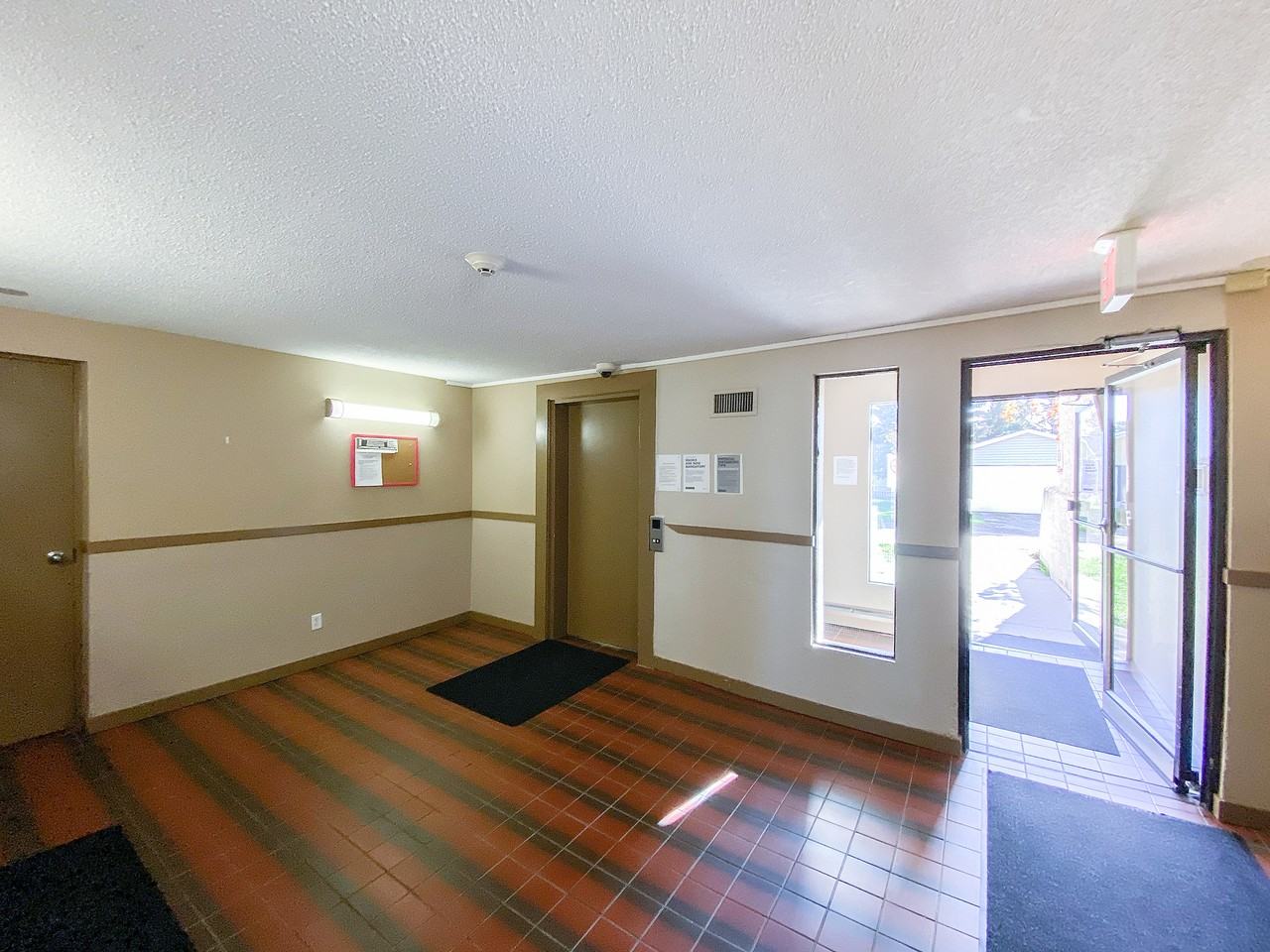 Westview Manor - Photo 7 of 22