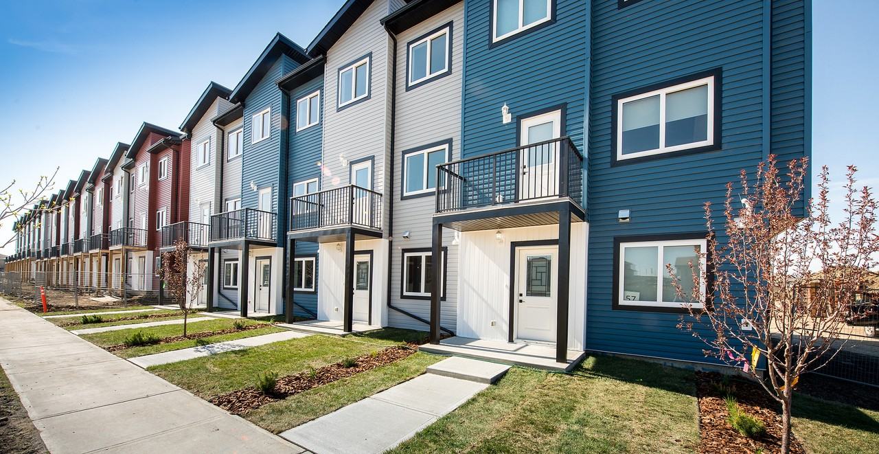 Breeze On Maple Way - Photo 4 of 50