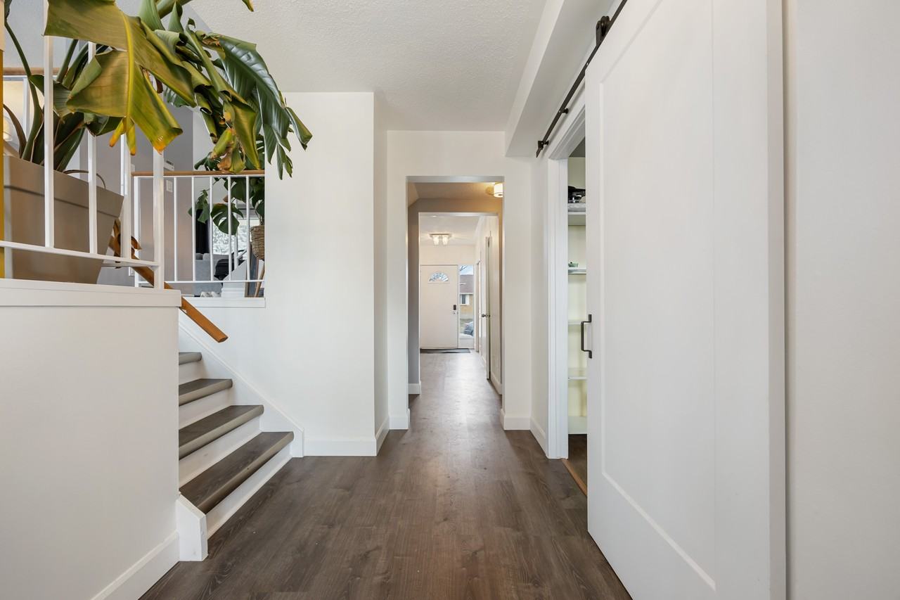 401 Huxley Ave - Photo 4 of 39