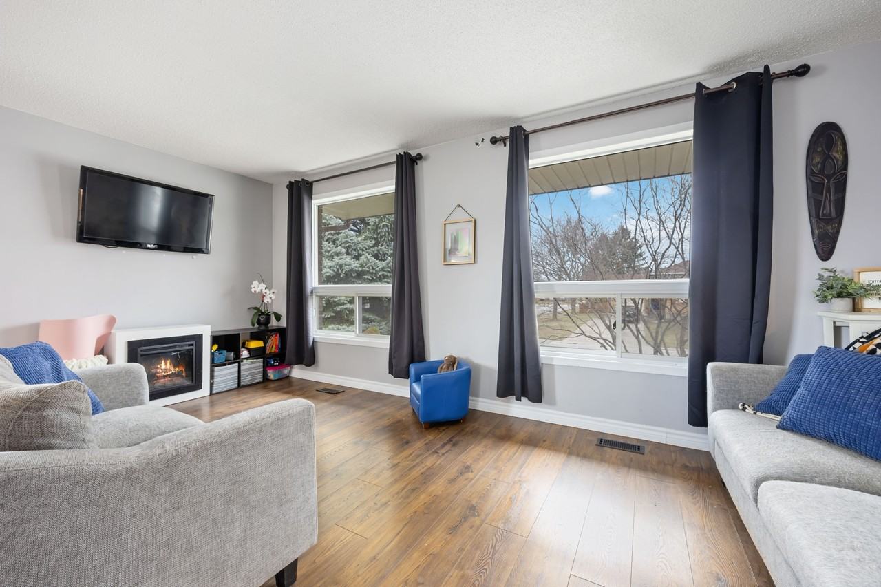 401 Huxley Ave - Photo 5 of 39