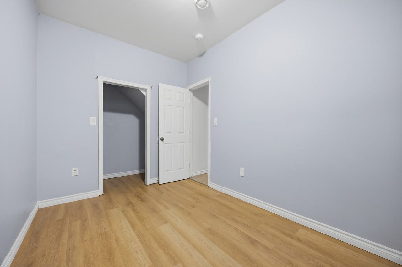 472 Princeton Avenueunit 2basement - Photo 6 of 36