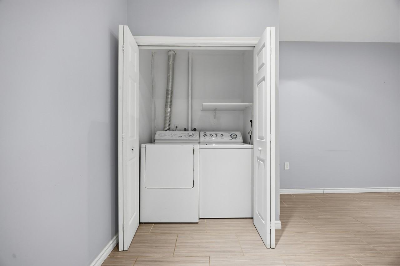 472 Princeton Avenueunit 2basement - Photo 7 of 36