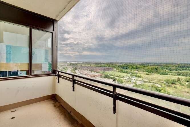 10 Markbrook Lane - Photo 5 of 16