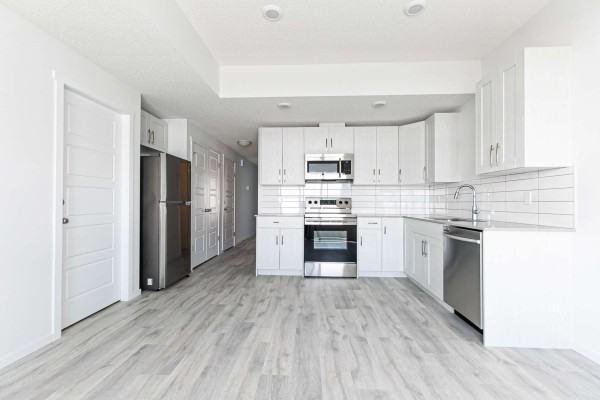 3317/ 3319/ 3321/ 3411/ 3413/ 3415/ 3417 119A Street SW - Photo 4 of 11