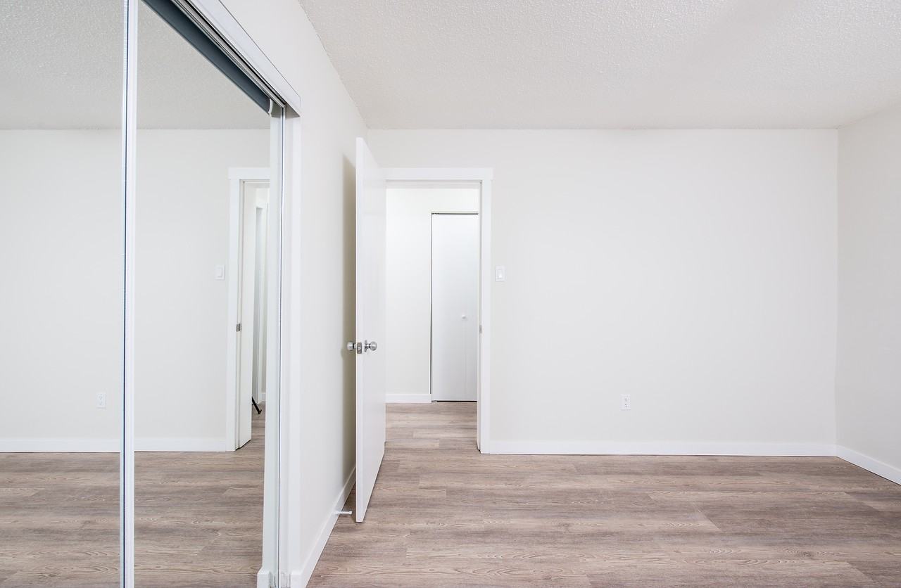 Hampton Lane - Photo 5 of 21