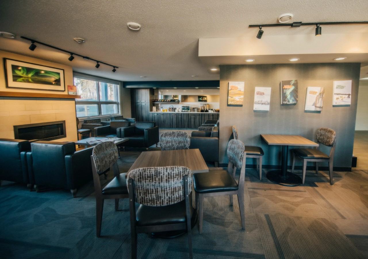 Fraser Tower - Photo 3 of 23