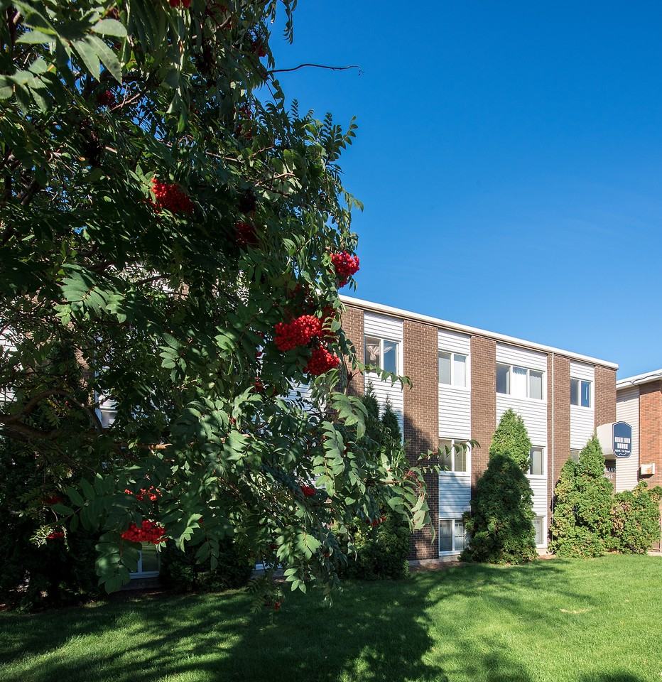 Highland House Apartments - Photo 3 of 18