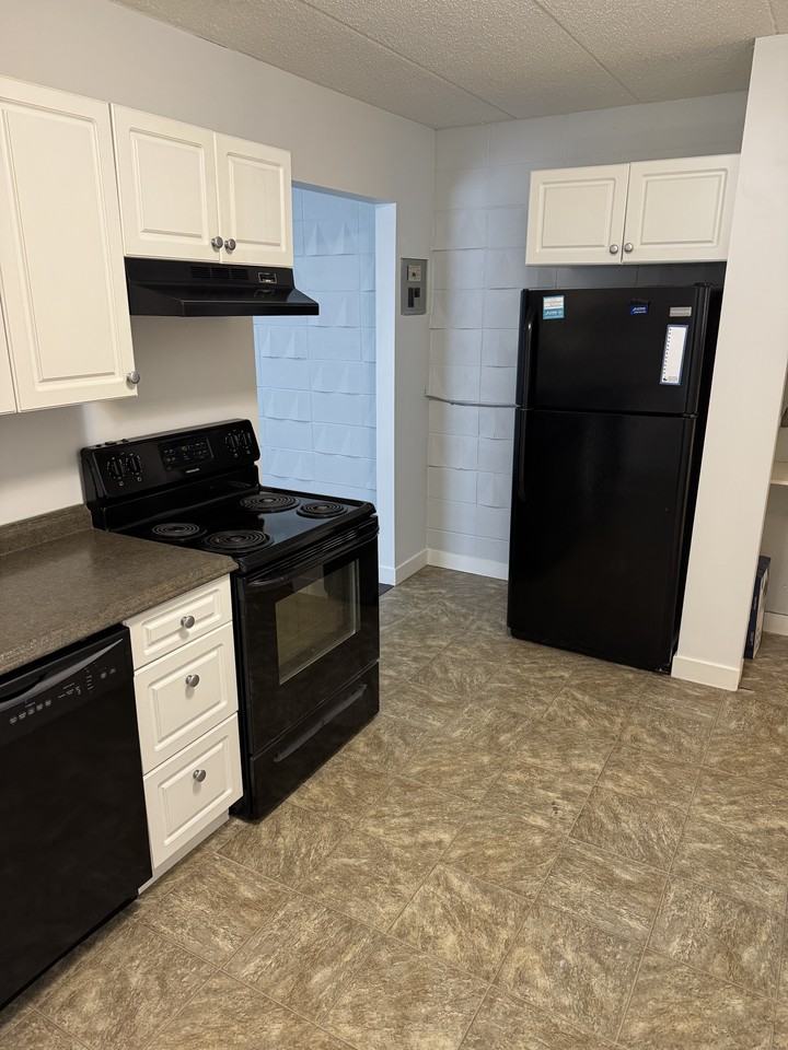 2125 Lorne St - Photo 6 of 13