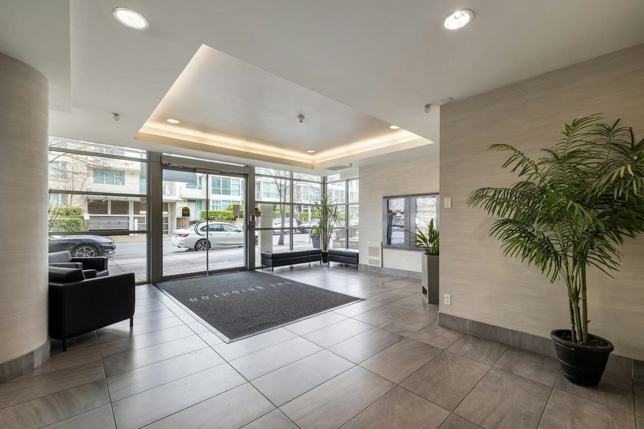 120 Milross Ave #301 - Photo 2 of 18