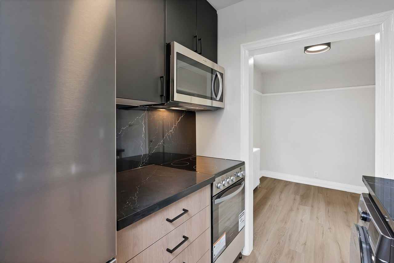 50 Raglan Ave - Photo 4 of 50