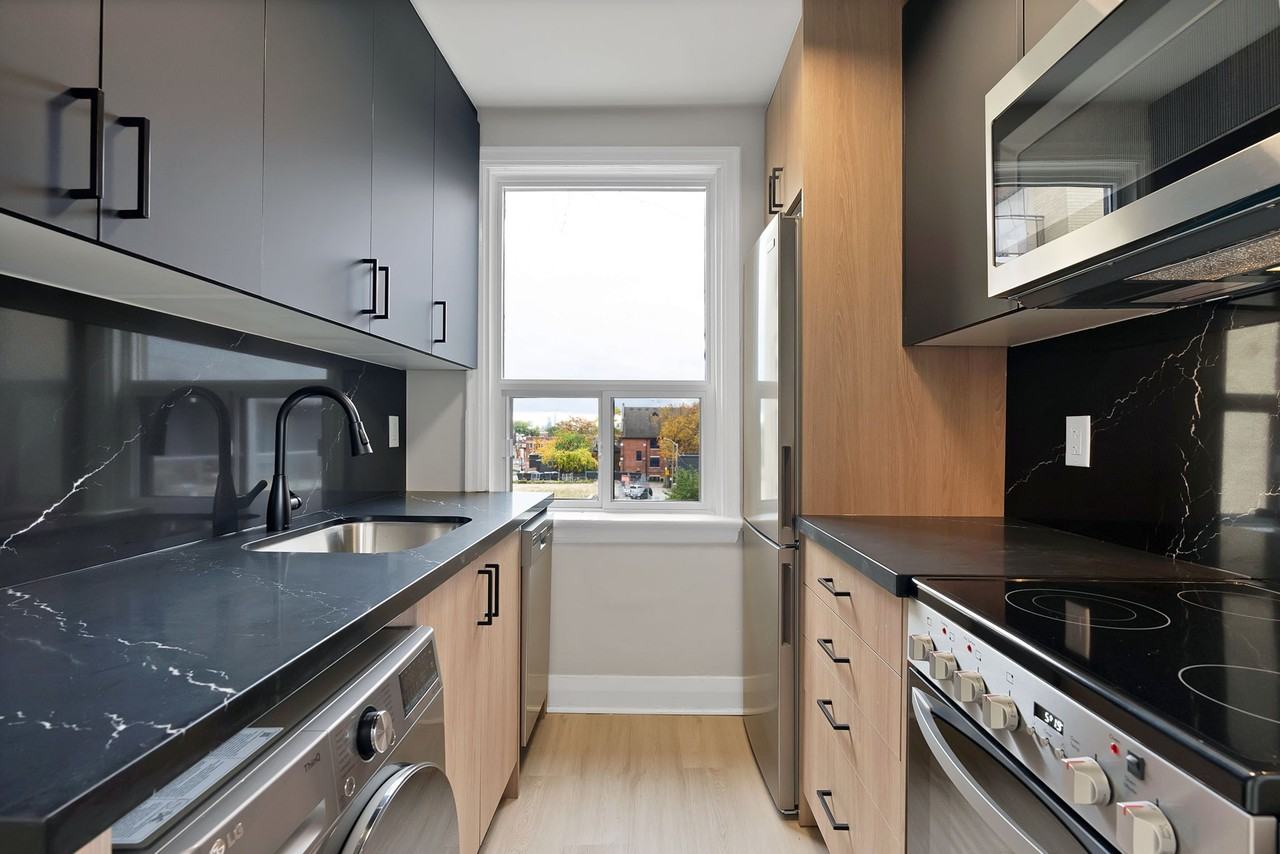 50 Raglan Ave - Photo 5 of 50