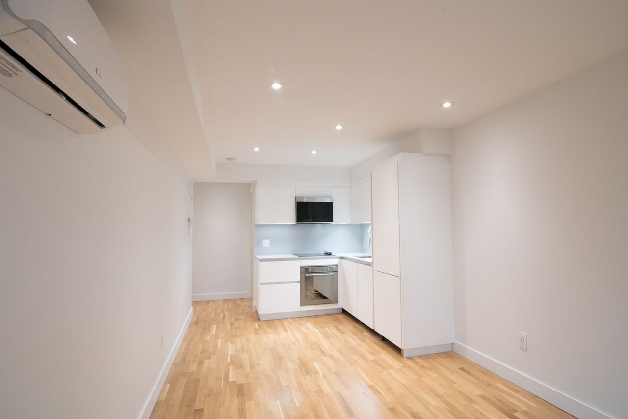 3195 Van Horne - Photo 3 of 50