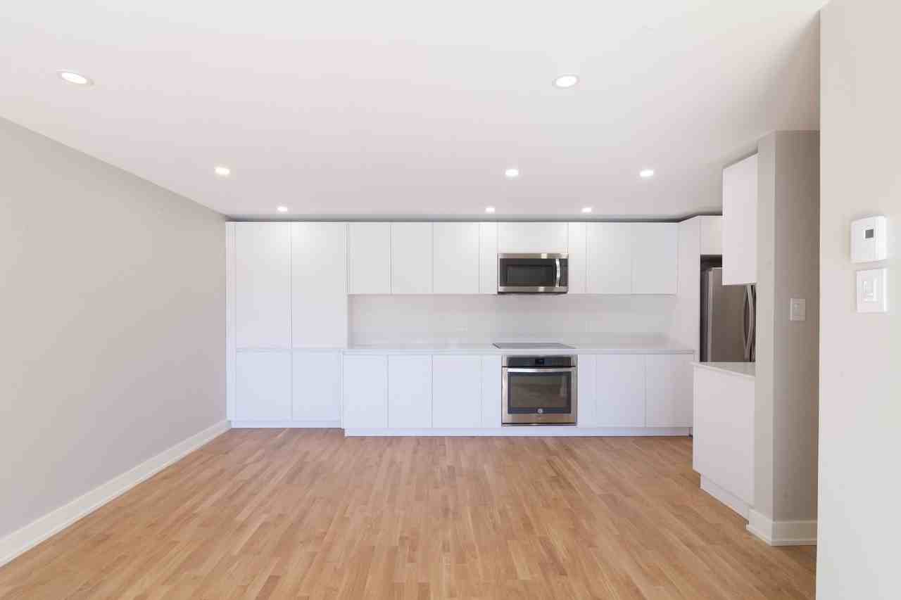 St. Lambert - Photo 4 of 50