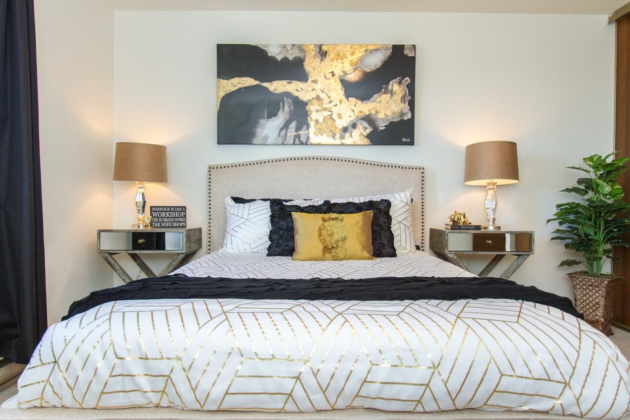 Oakland Gardens II - Photo 2 of 20