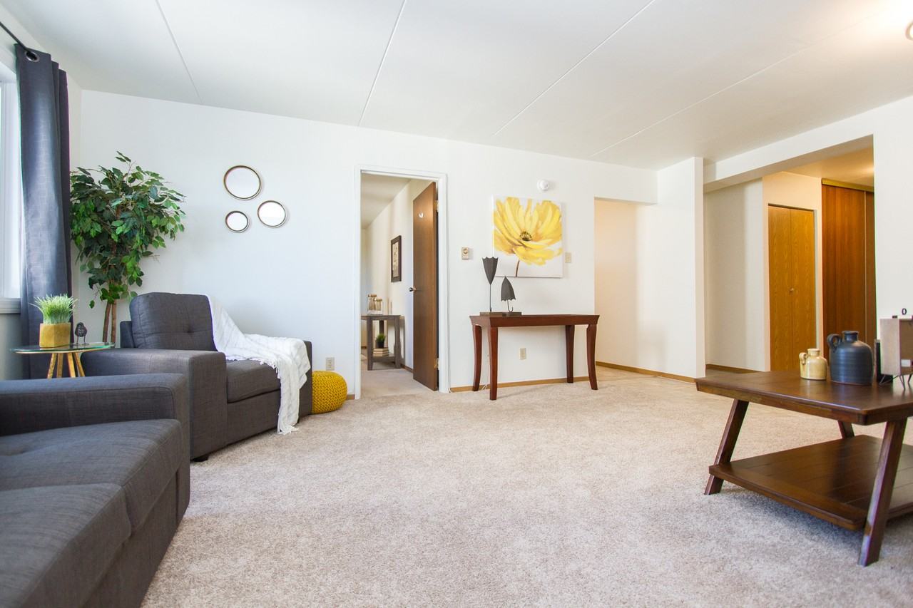 Oakland Gardens II - Photo 3 of 20