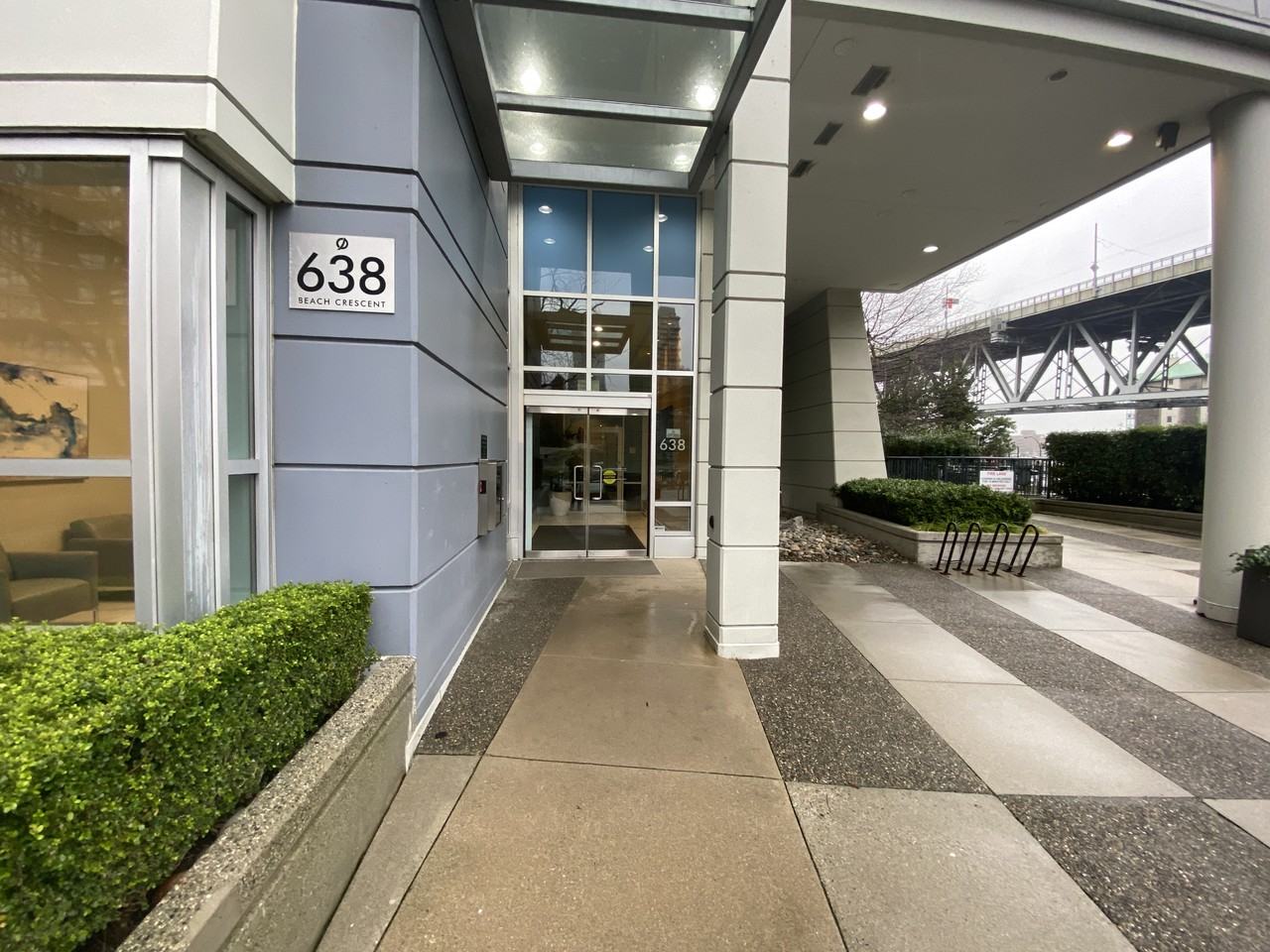 638 Beach Cres #1001 - Photo 2 of 31