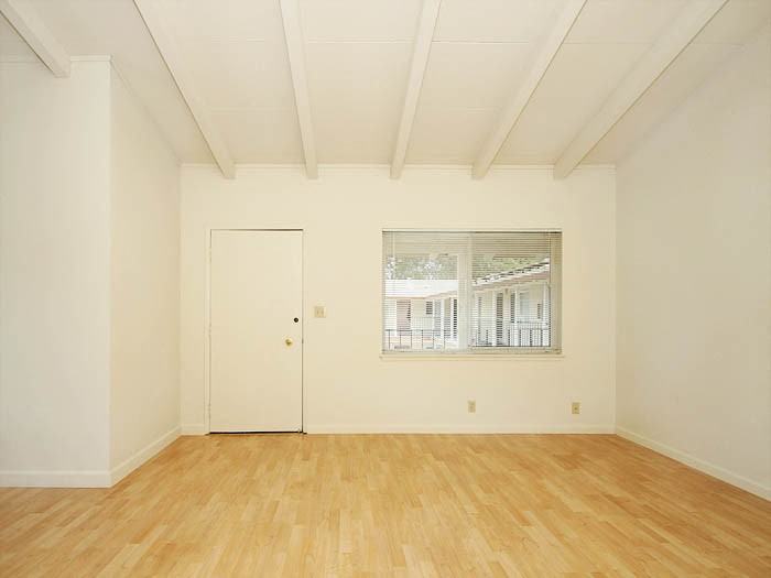 524 Kendall Ave #524-05 - Photo 2 of 6