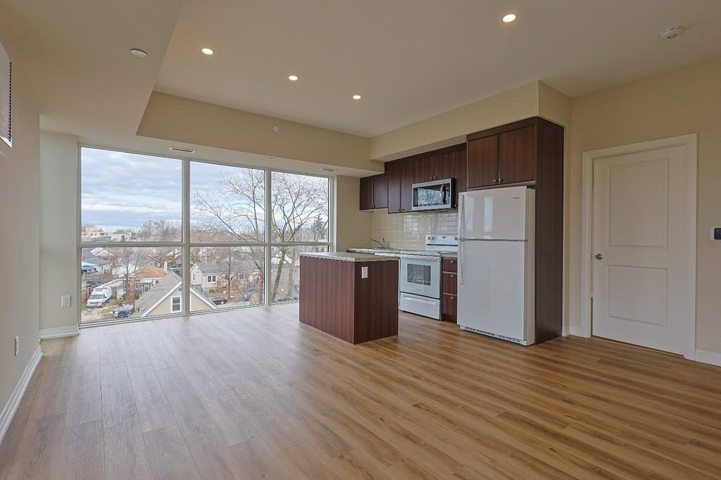 50 Herrick Ave - Photo 3 of 26