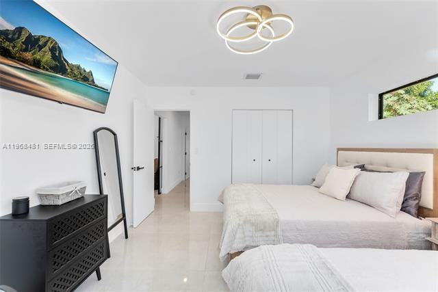 231 Ne 45th St #231 - Photo 5 of 45