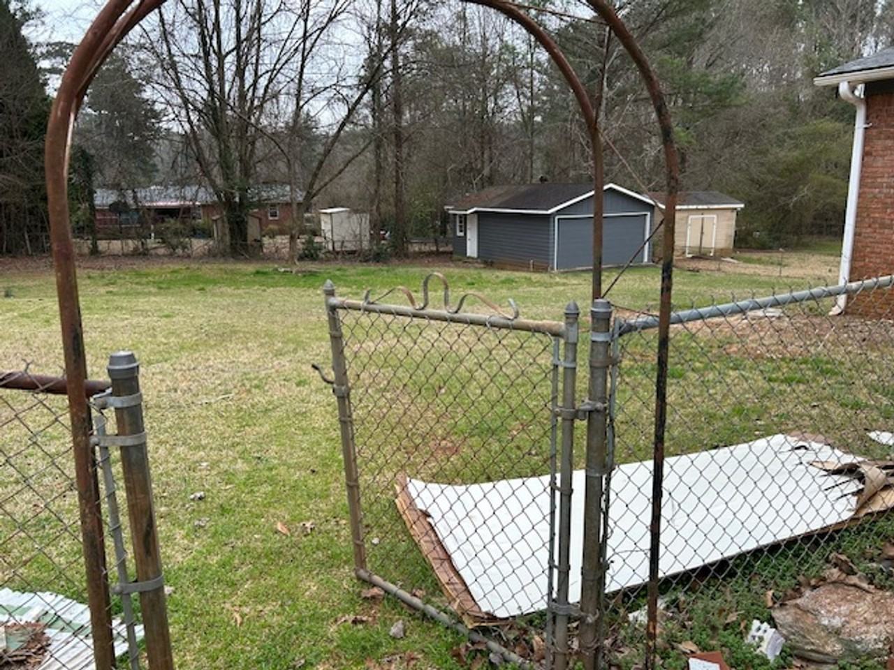 115 Melrose Dr - Photo 3 of 13