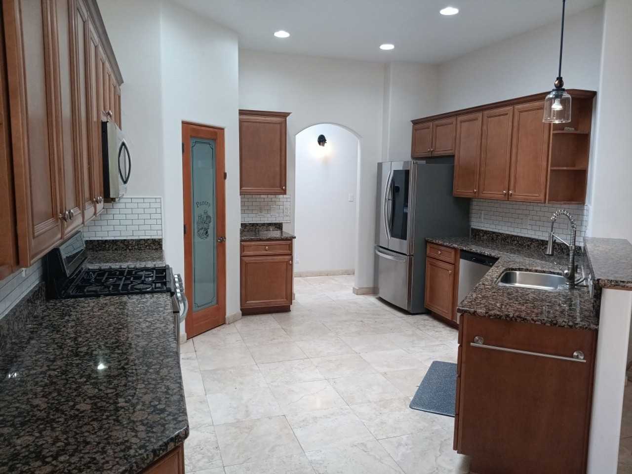 9809 Cameron St Nw - Photo 3 of 23