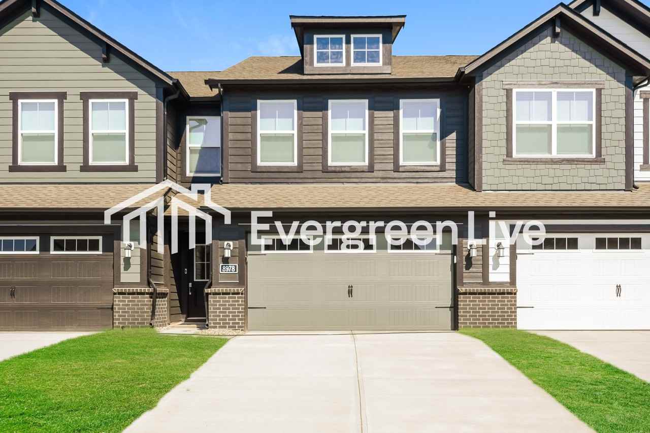 8922 Willis Way - Photo 2 of 21